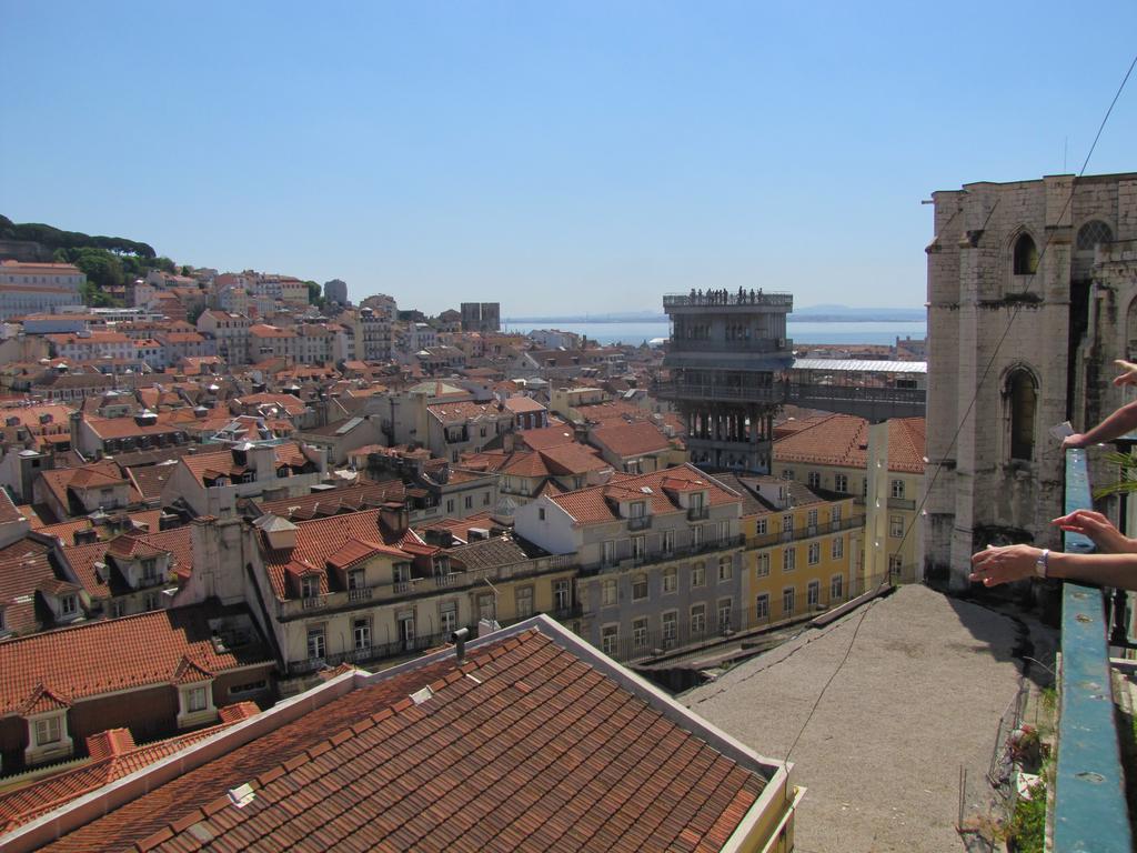 Remodeled Historic Apartment In Bairro Alto Lisabona Exterior foto