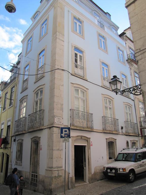 Remodeled Historic Apartment In Bairro Alto Lisabona Exterior foto