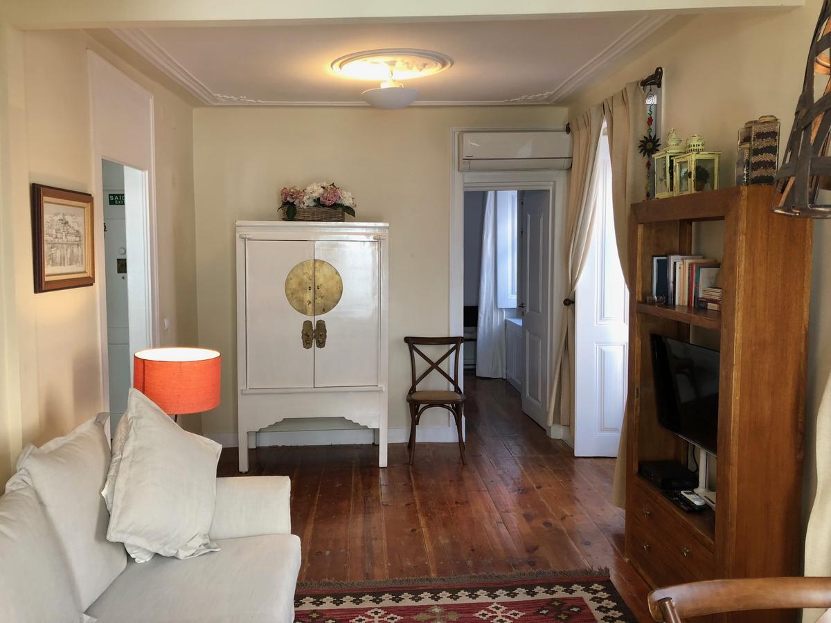 Remodeled Historic Apartment In Bairro Alto Lisabona Exterior foto