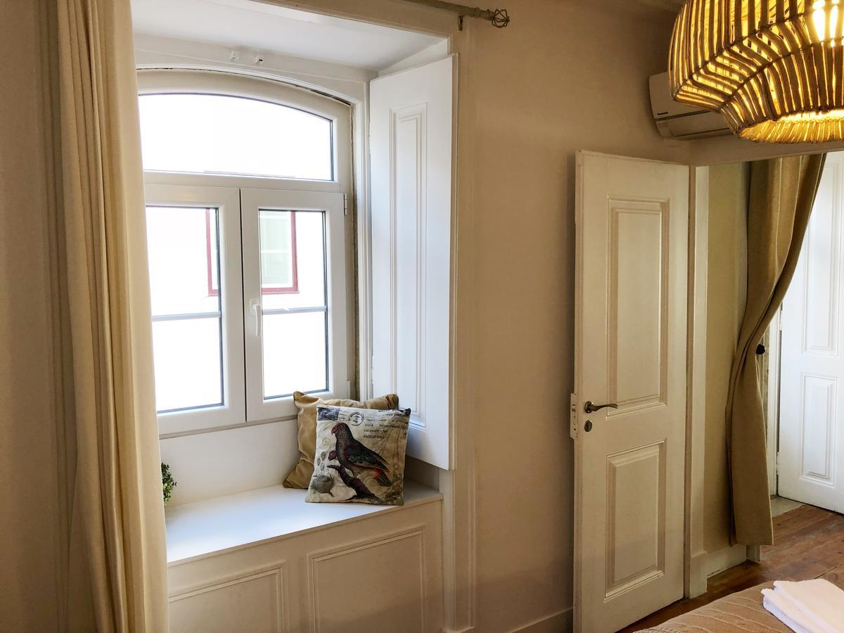 Remodeled Historic Apartment In Bairro Alto Lisabona Exterior foto