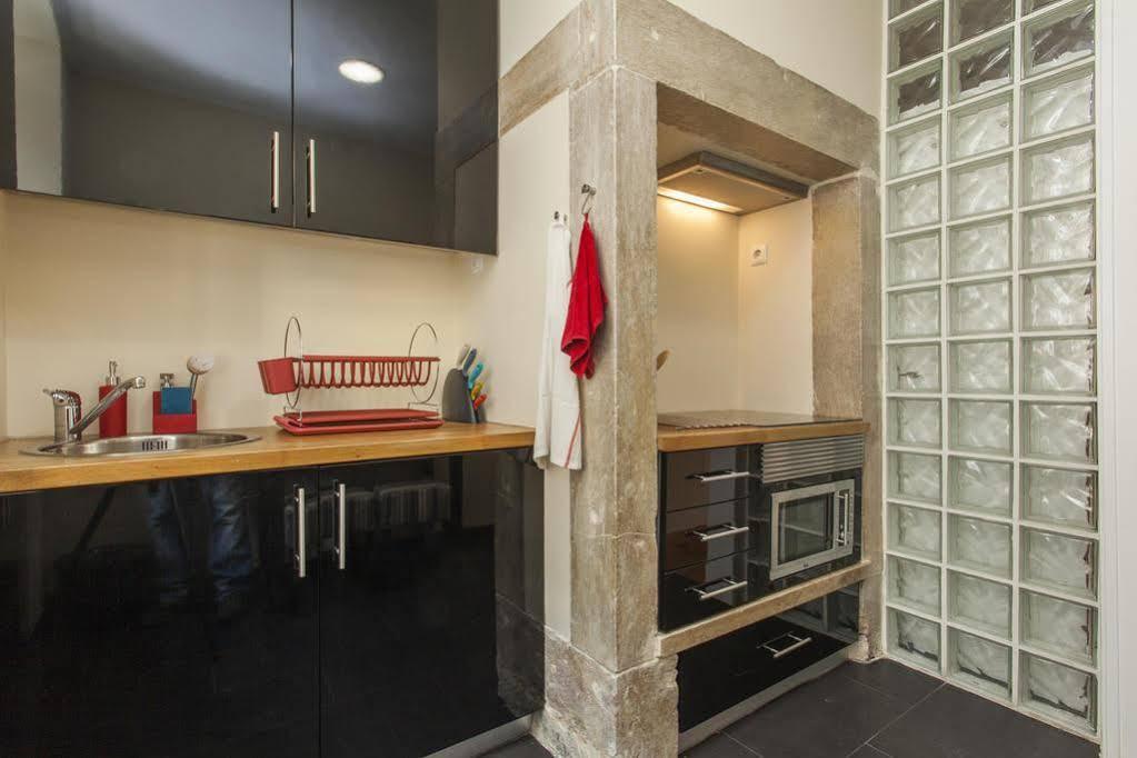 Remodeled Historic Apartment In Bairro Alto Lisabona Exterior foto